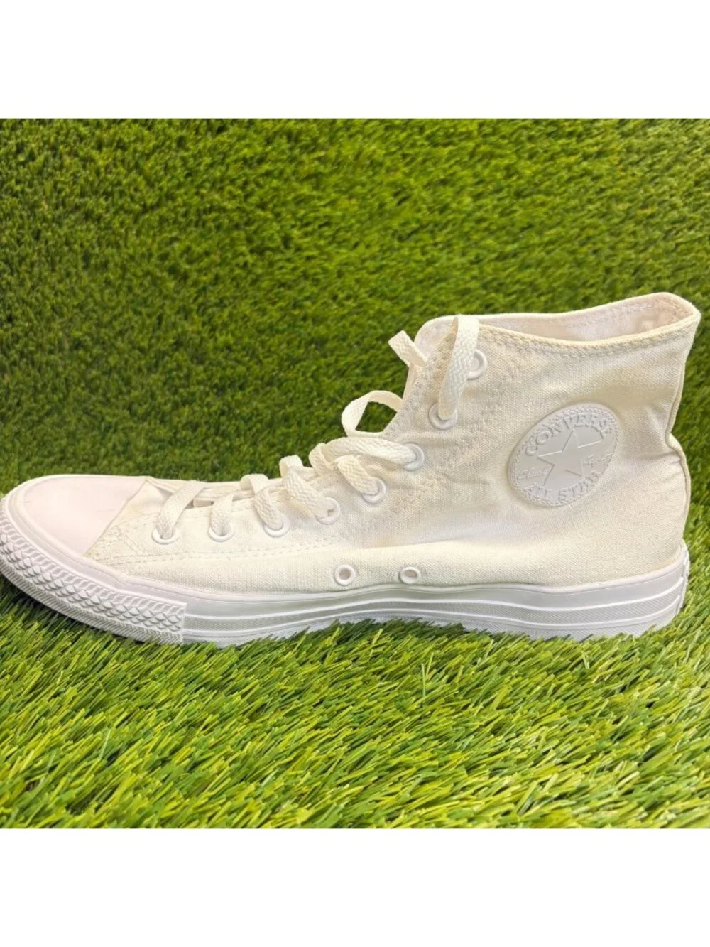 Converse Chuck Taylor All Star High Mens Size 12 White Athletic Shoes Sneakers